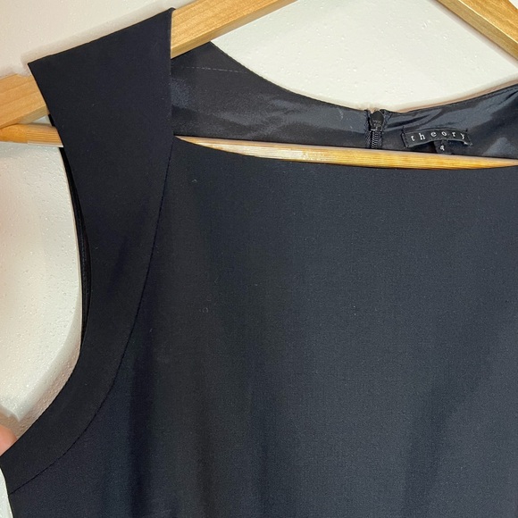 Theory Almeria/Broadway Stretch Wool Dress. 4 - Picture 2 of 4